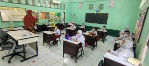 Read more about the article 9 Hal Yang Wajib Dilakukan Saat Mengajar